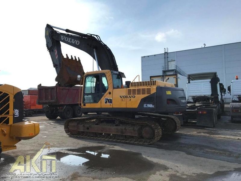 Аренда экскаватора гусеничного Volvo EC 290 DL - заказать в АвтоКранПроект